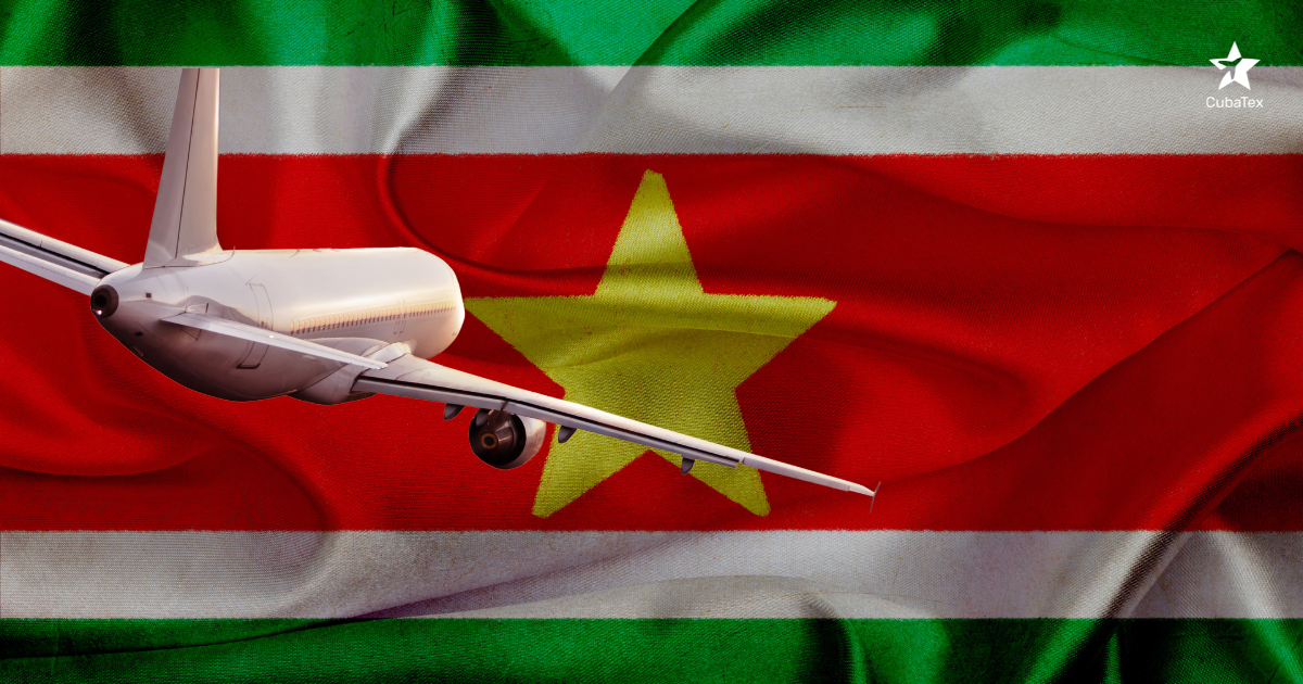 Bandera de Suriname, y avion